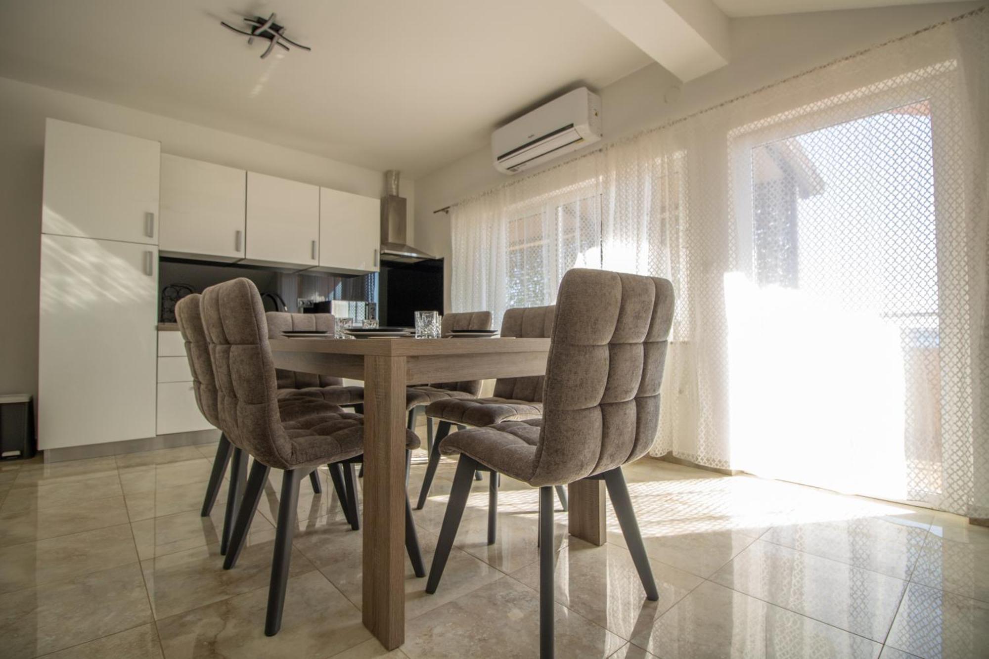 Apartments Magdalena Бибине Екстериор снимка